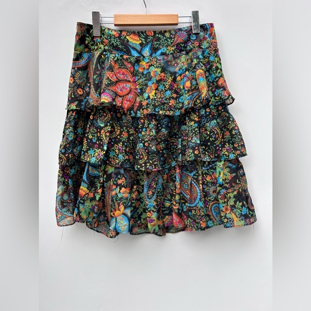 Chelsea & Theodore Black Floral Ruffled Tiered A-Line Skirt 8 Lightweight Flowy